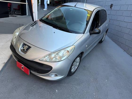 PEUGEOT 207 1.4 XR SPORT 8V FLEX 4P MANUAL PEUGEOT 207 1.4 XR SPORT 8V FLEX 4P MANUAL